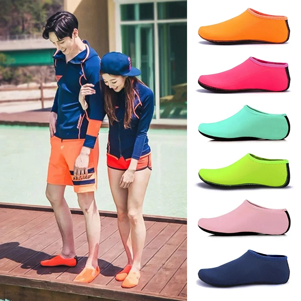 Unisex Wasserschuhe Schwimmen Tauchen Socken Sommer Aqua Strand Sandale Flacher Schuh Meer Rutschfeste Sneaker Socken Slipper für Damen Herren