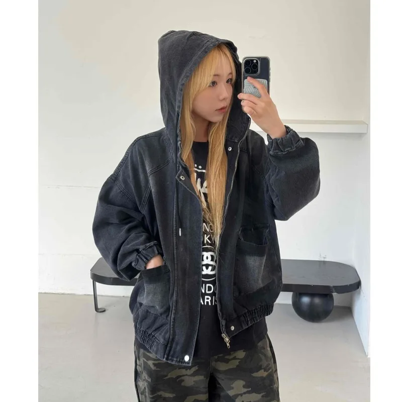 Retro Fashionable Hooded Denim Jacket Women's Cotton Jeans Coat Multi-Pocket Casual Style Medium-Length Zipper Closure