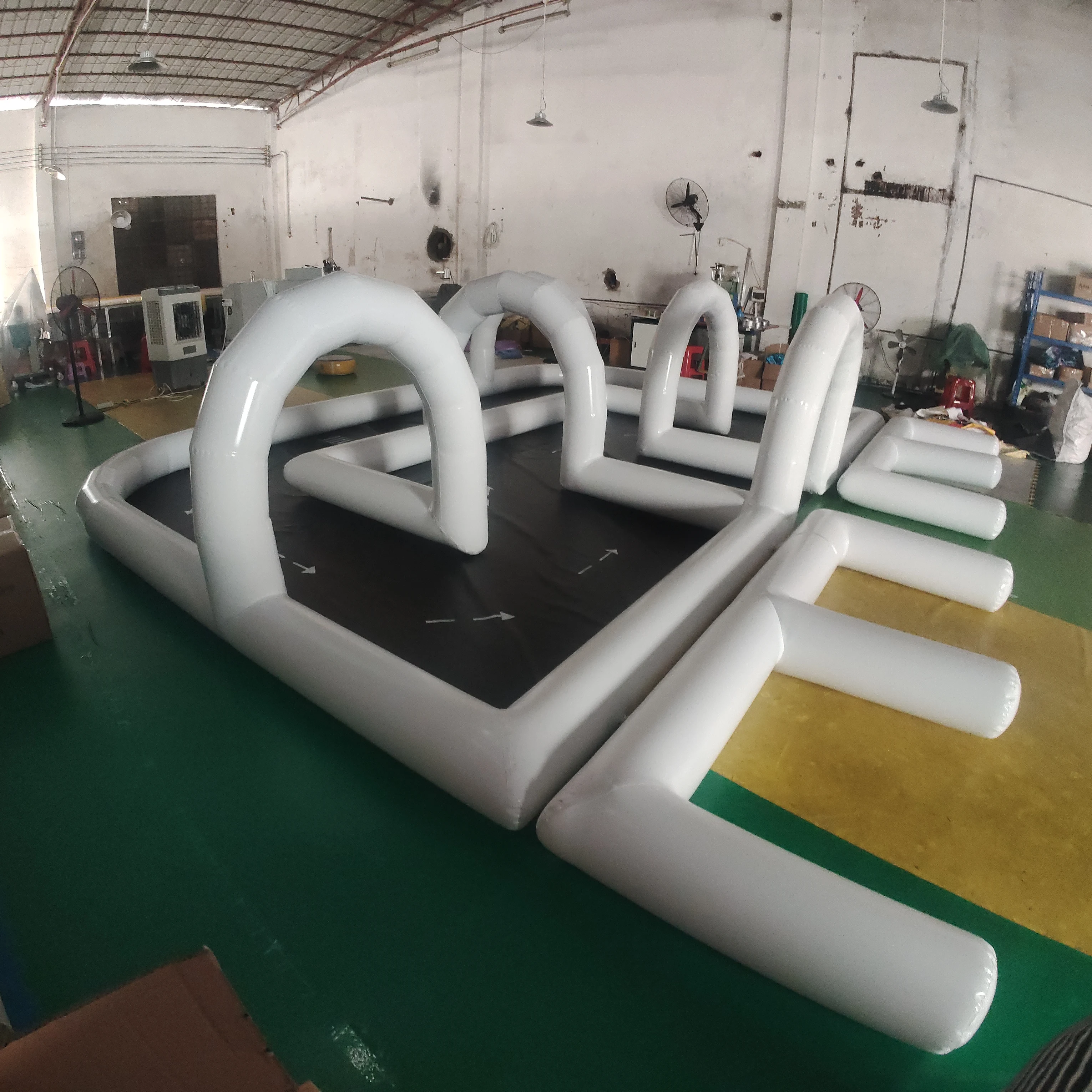 

fg-Custom Commercial Inflatable Track Fence Go Kart Track with PVC Material and 50-Person Capacity for Sporting Events*