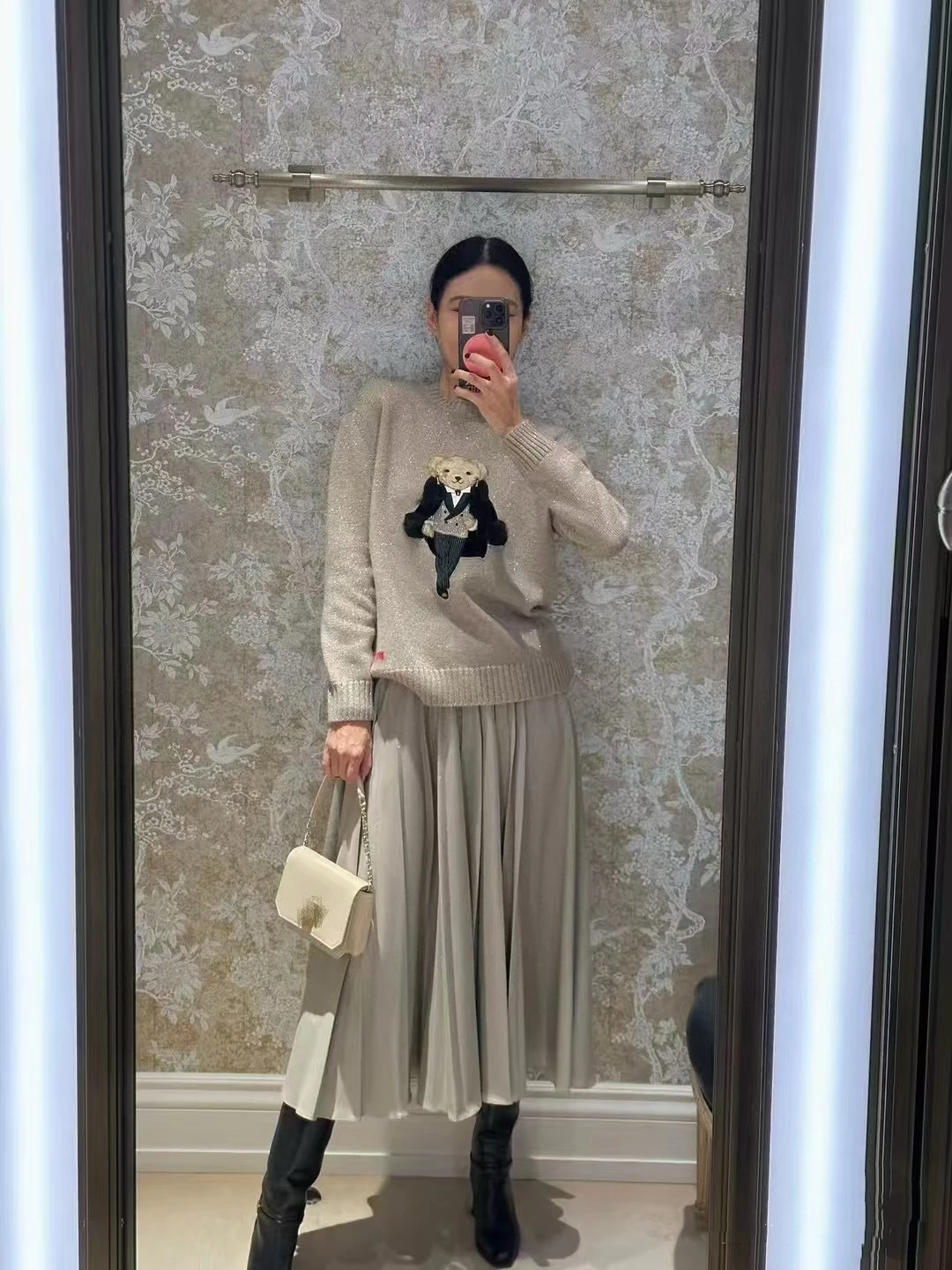 เสื้อไหมพรมถักทรงกลม แบรนด์ Gold Tead Camere ลายปักหมี สไตล์ลำลอง ใส่ได้หลายโอกาส สวมใส่สบาย เสื้อแขนยาวสำหรับผู้หญิง เสื้อกันหนาว