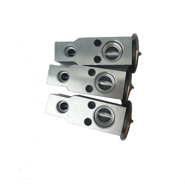 

1PCS For Komatsu Excavator Accessories PC130-7 PC450-7 PC450-8 Air Conditioning Expansion valves ND447500-1482
