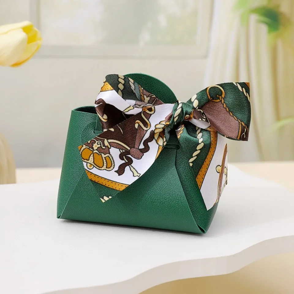 10/20/40 Stück verteilte Leder-Geschenktüten, Hochzeitsbevorzugungsbeutel für Gäste, Mini-Handtasche mit Band, Süßigkeiten-Verpackungsbox, Party-Dekoration – Detail 14