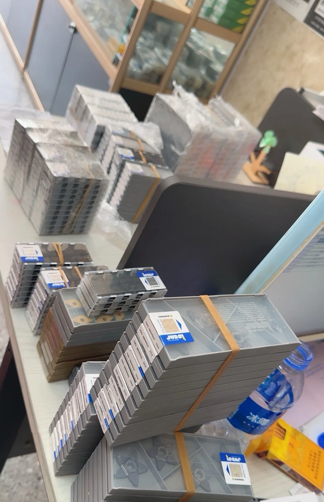 

Hard alloy cutting blades TGMF304 IC830