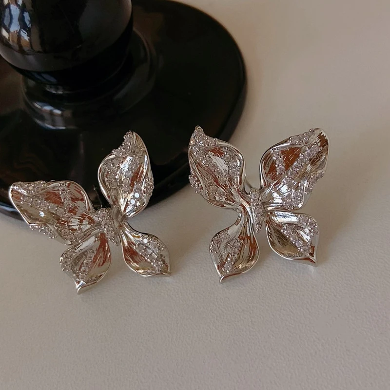 

French-style luxury vintag iris butterfly stud earrings for women exquisite stylish jewelry