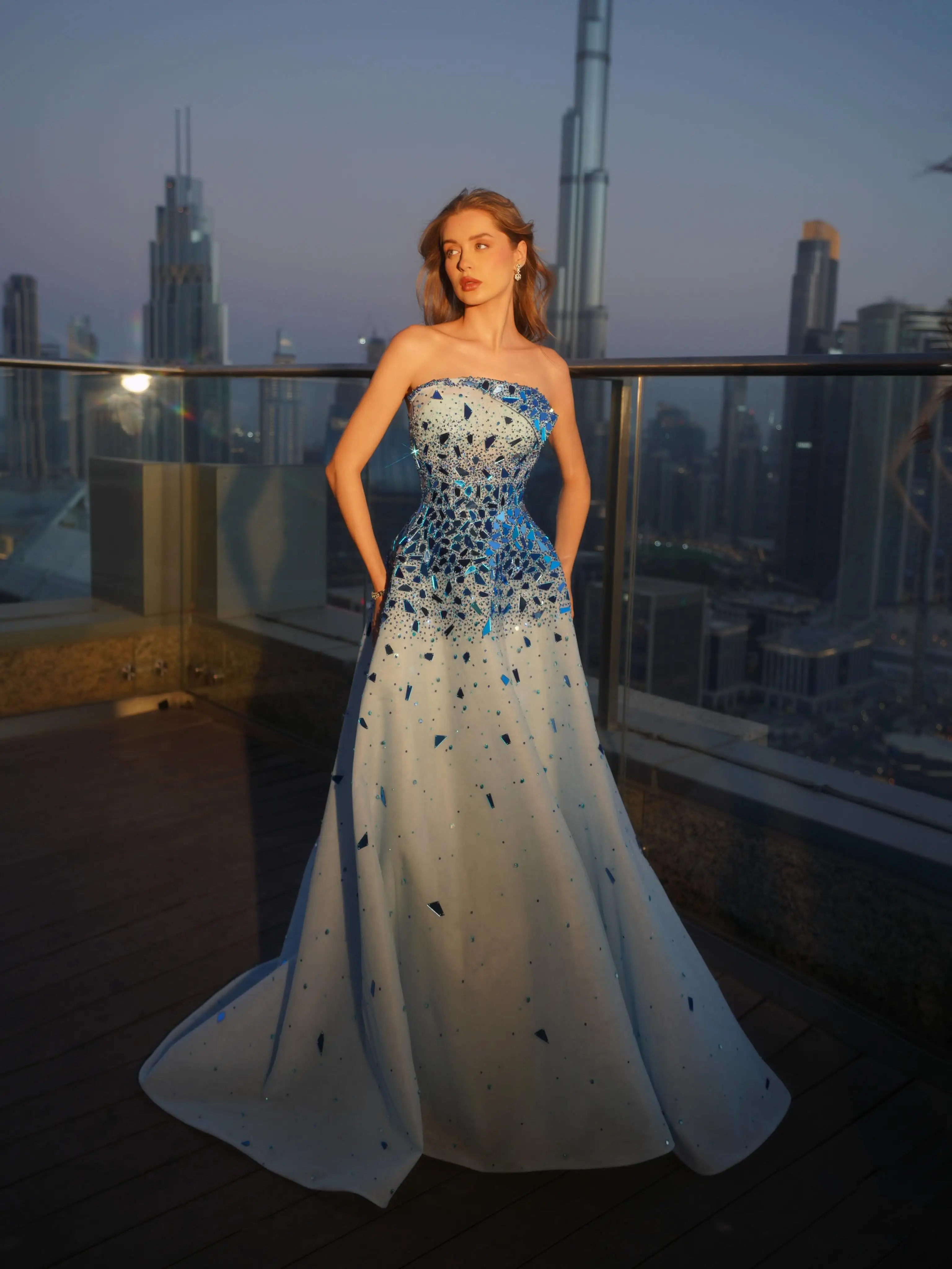 2026 Pale Sky Blue Strapless Rhinestone A Line Prom Dress Mosaic Gradient Crystal Floor Length Luxury Wedding Guest Evening Gown