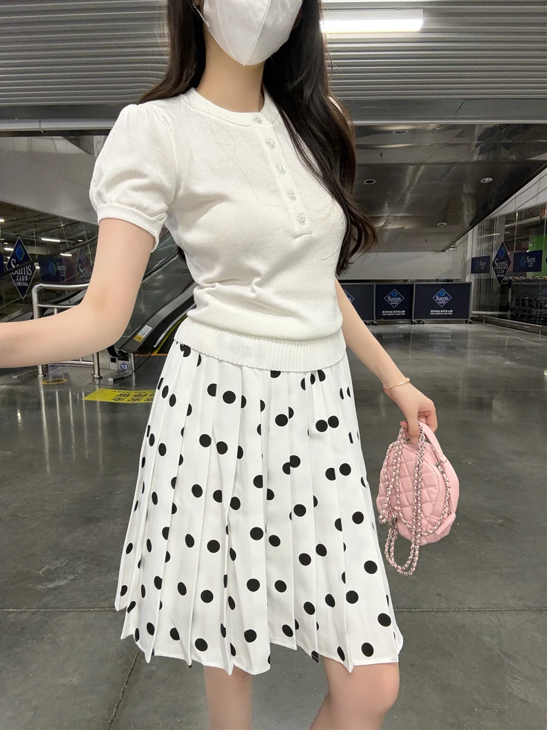 

Kumikumi Korean Style White Short Sleeve T-Shirt Women's Summer Polka Dot Slimming Skirt Two-Piece Set Single Button Design