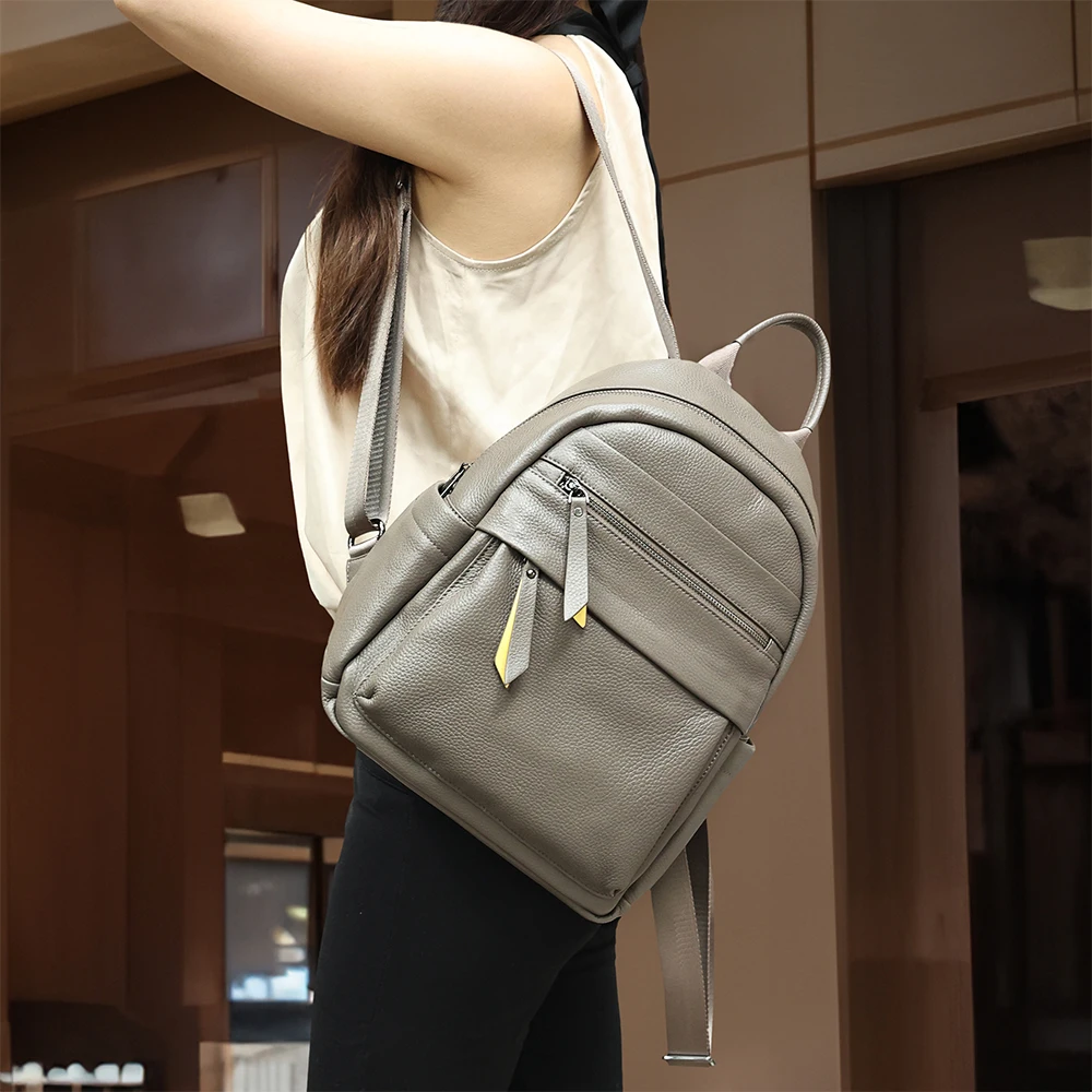 Head layer cowhide backpack for women with large capacity travel backpack simple and fashionable leather backpack for women