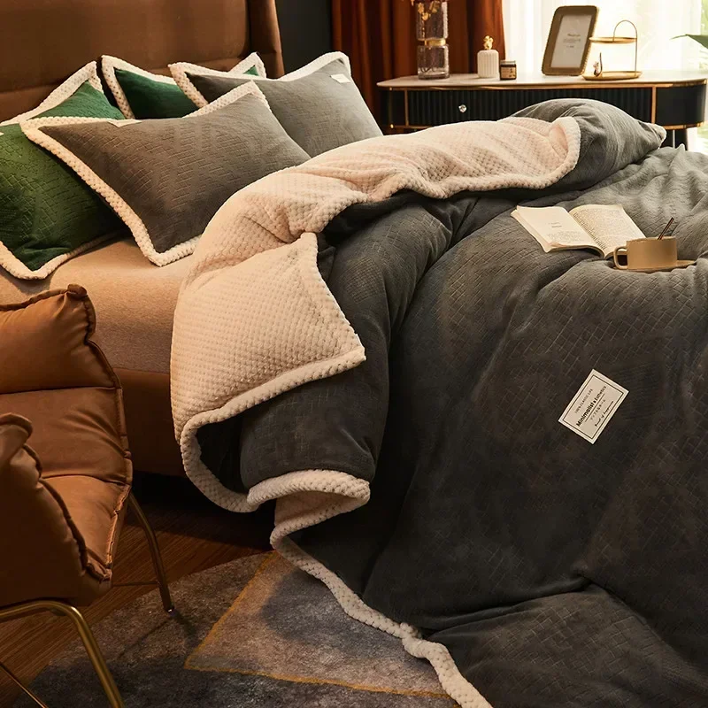 الحليب المخملية الجاكار لحاف الشتاء القابل للإزالة مريحة ودافئة Beibei بطانية مخملية طالب ومهاجع الأطفال لحاف