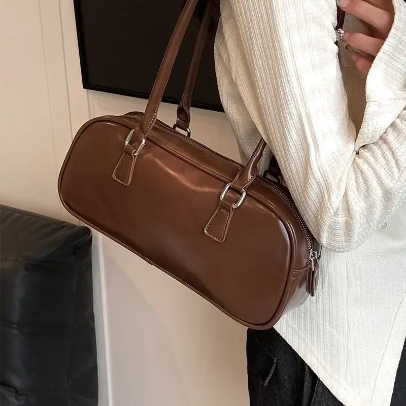 Popular Women Spring Summer High-grade Sense Baguette Shoulder Bags Texture Maillard Commuter Hand Fashion Boston Designer Bag