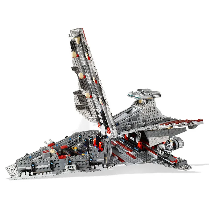 Star Venator Set Republic Ship Attack Cruiser Model Bricks Compatible 8039 MOC Spaceship Toys for Kids 05042 81044 180013 19077