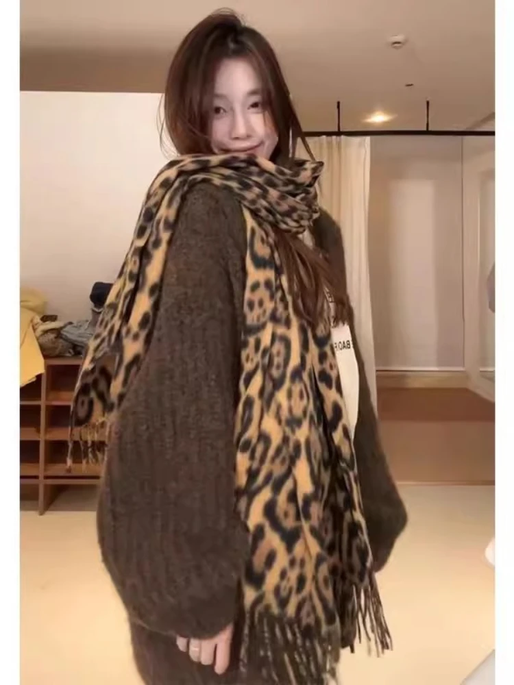 レディース 2025 秋冬 暖かいセーター 韓国風 ゆったりスタイル ソフトフリース フード付き ミドル丈 ルーズ 厚手ニット アウターコート