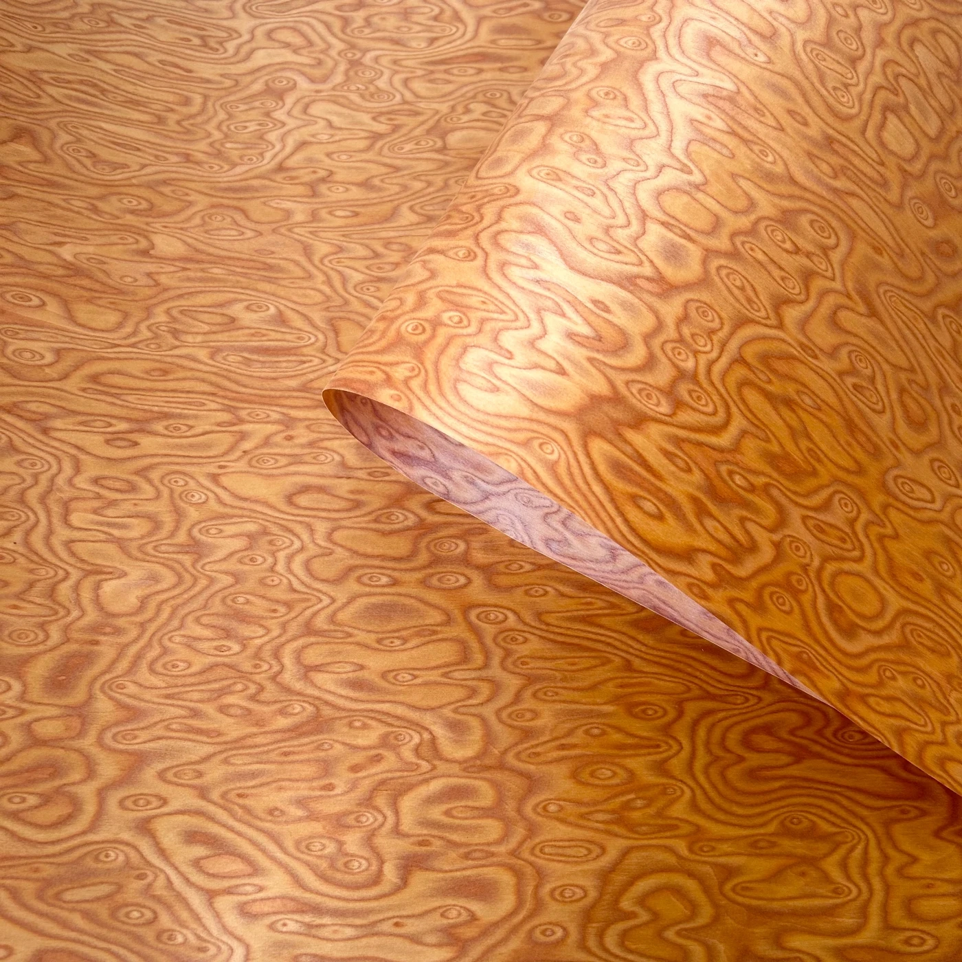 58x250cm Yellow Cat's Eye Engineered Wood Veneer, Reconstituted Fleece Backed, Composite Veneer Sheet for Furniture Renovation