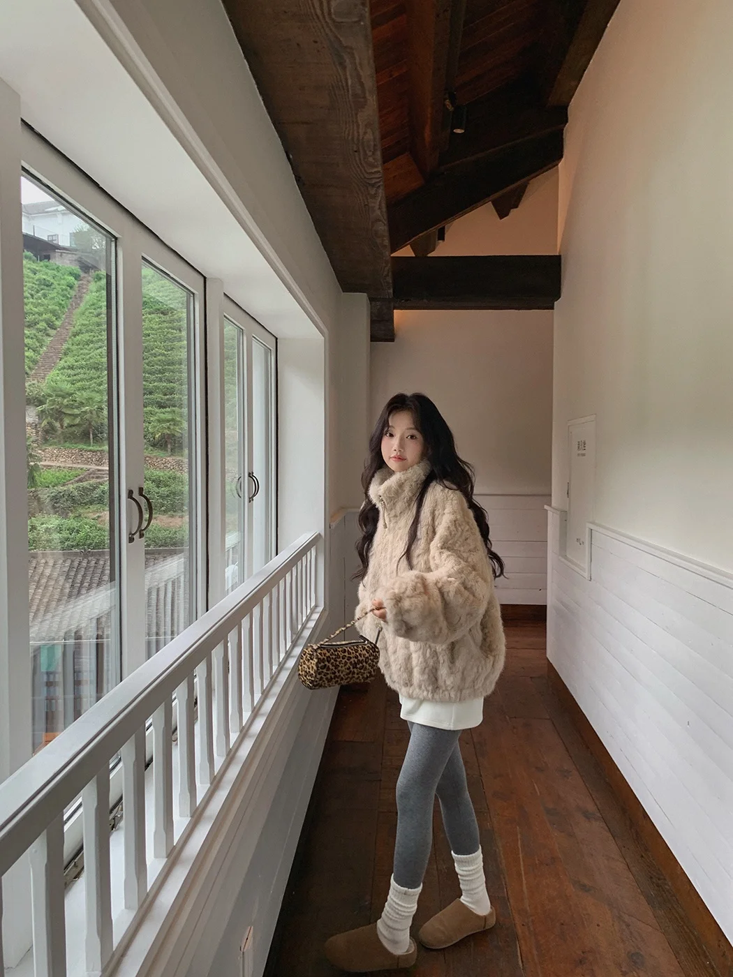 

Куртка из овечьей шерсти для девочек и женщин, рождественская, в стиле хай-стрит, современная, модная, с защитой от падений и холода, с карманами, на кнопках, для женщин