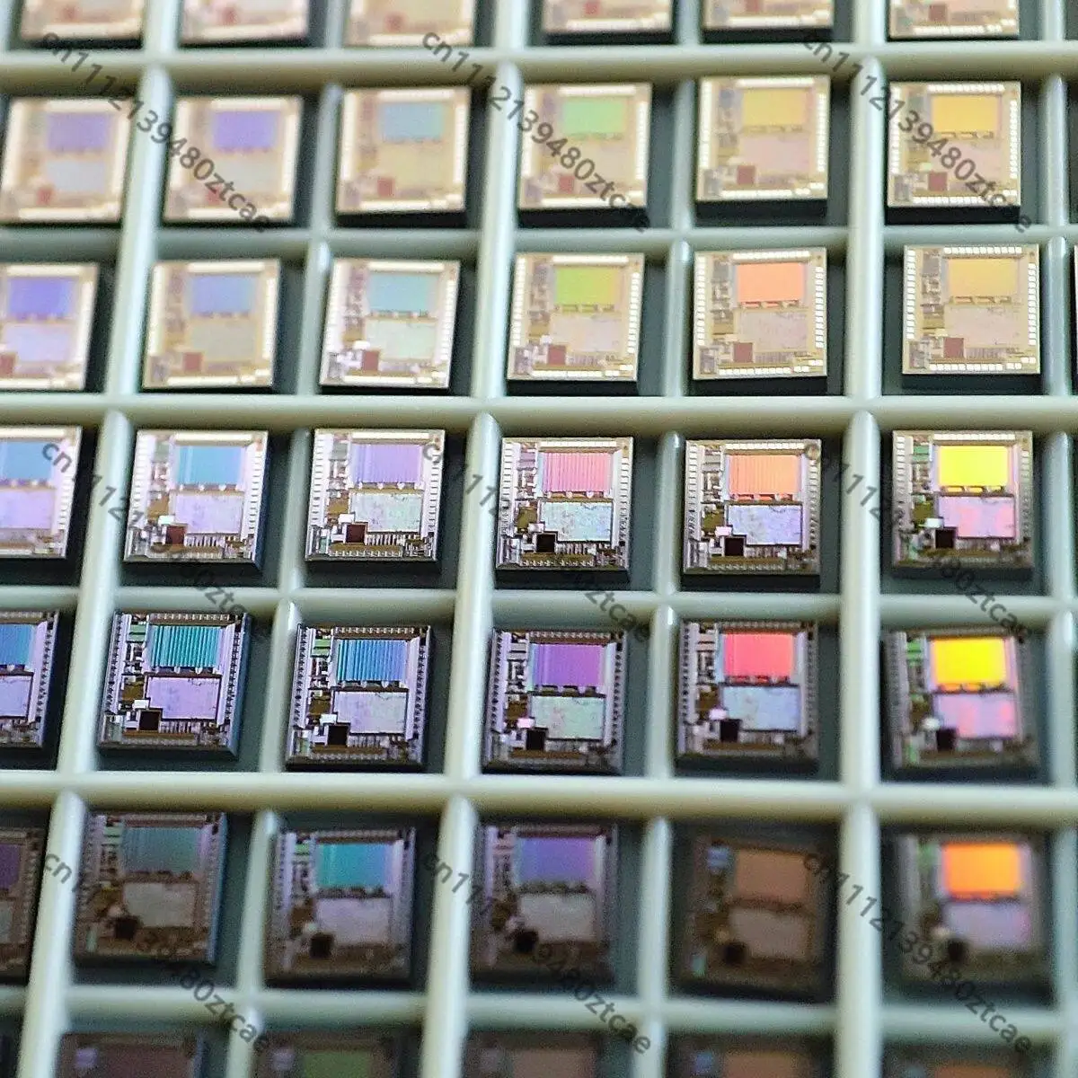 Cut Unpackaged Bare Silicon Die Chip Bondable Raw Wafer Chip For Scientific Research Teaching Display Electronic  Making Parts
