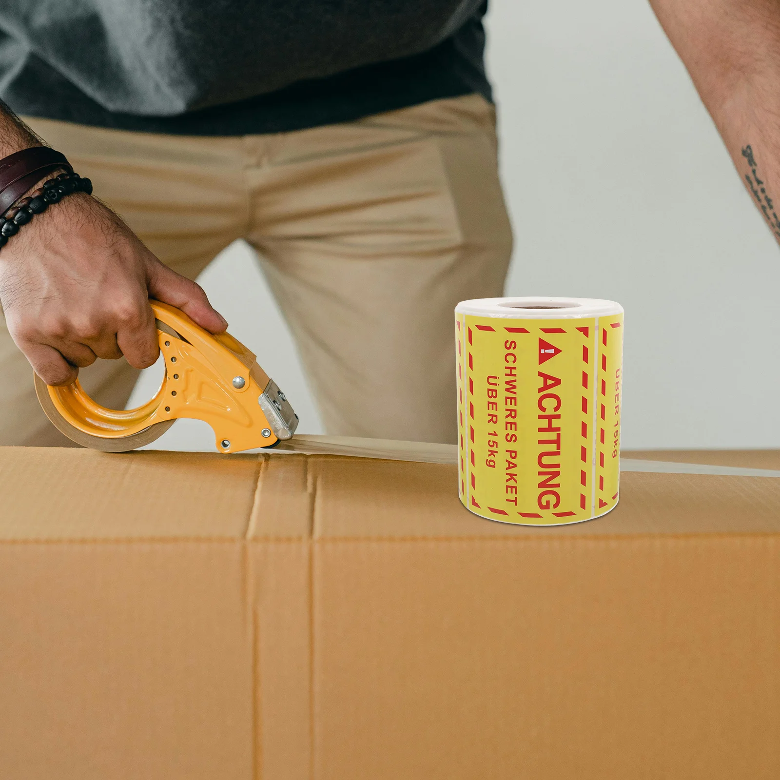 

500Pcs Yellow Heavy Lift Care Warning Stickers High Adhesion Overweight Labels for Transport Safety Moving Warning Tape Rolls