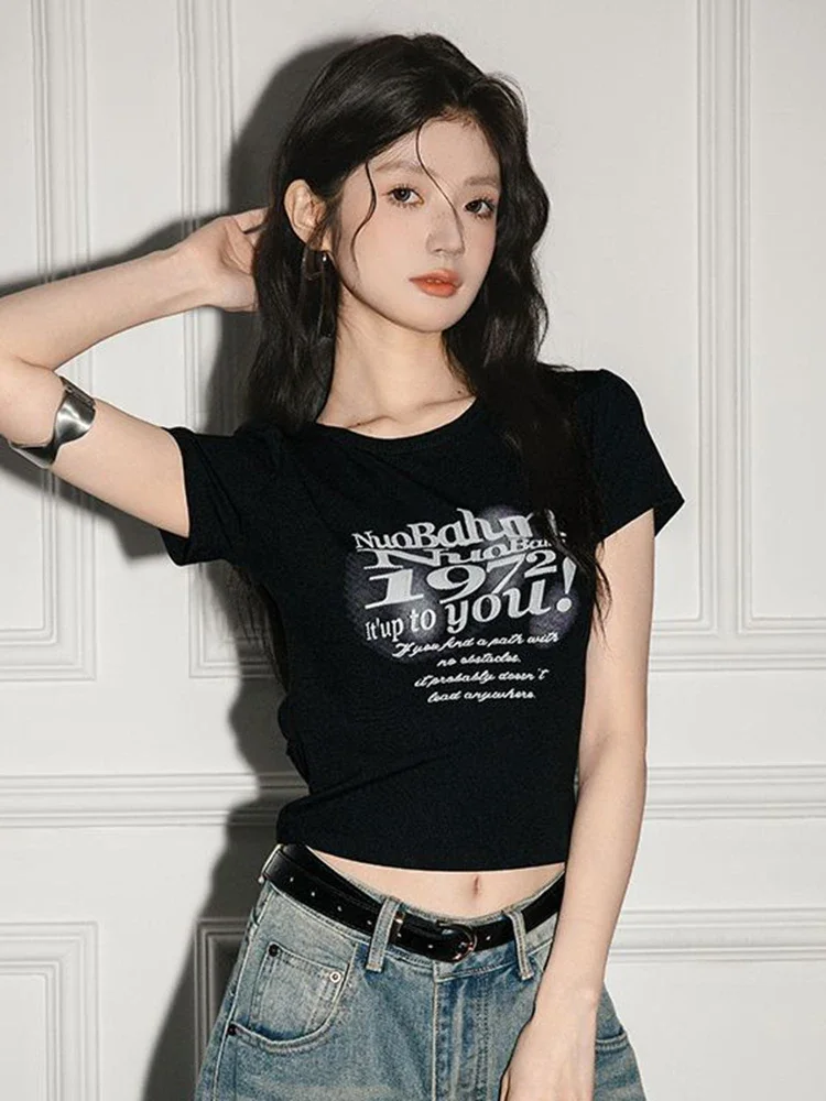 Oco para fora rendas y2k t camisa feminina magro sexy recortado volta arco retalhos t americano vintage casual streetwear preto topos