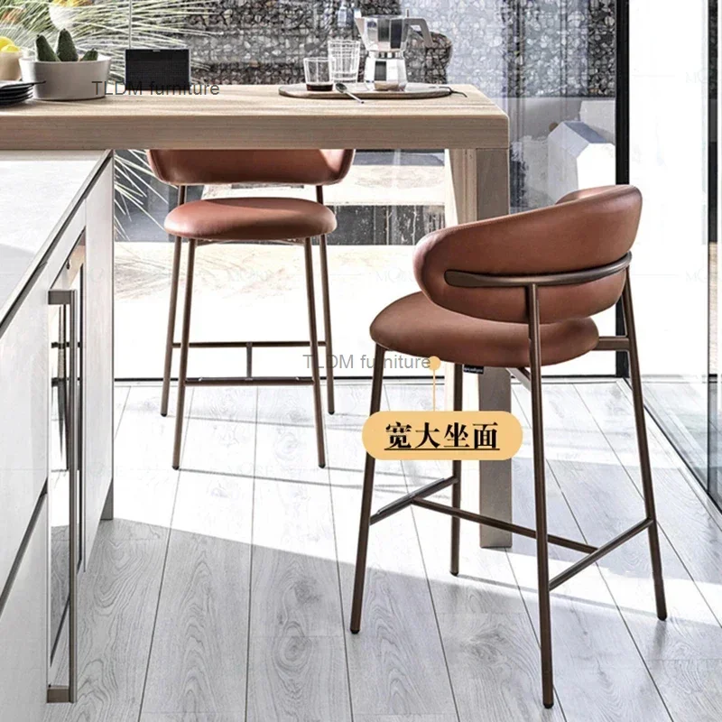 Nordic Light Luxury Solid Wood Bar Chairs Modern Home Kitchen High Bar Stools Designer Fabric Backrest Stools for Bar Furniture