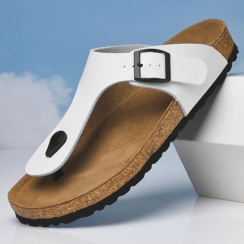 

Summer New Men Flip-flops Sandals Men Flat-heeled Anti-slip Comfortable Soft Fashionable Beach Shoes Sizes 38-46 Men Slippers