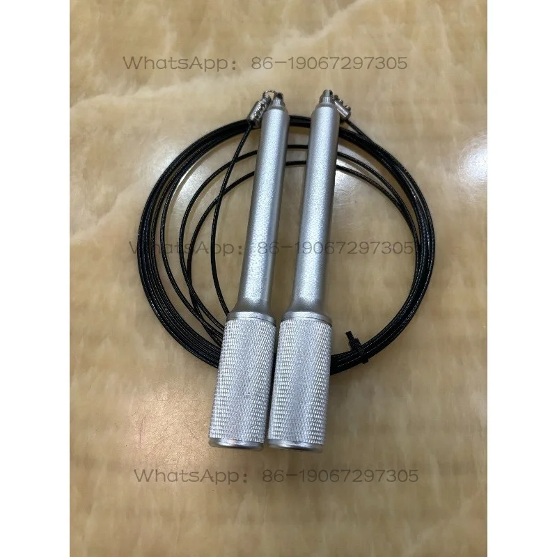 corde-a-sauter-de-fitness-sportive-complete-a-double-roulement-facile-a-utiliser
