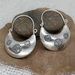 Vintage Silver Color Geometry Hoop Earrings for Women Ethnic Metal Carving Round Spiral Earrings Jewelry