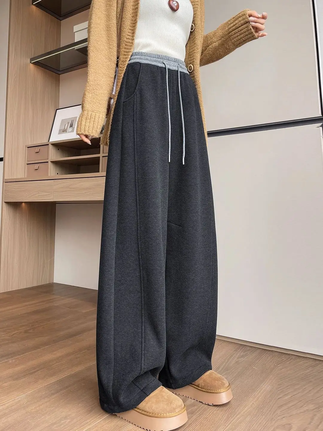 Deep Grey Thickened Fleece Wide Leg Pants Women's Casual Loose BF Style Sports High Waist Knife Pants Autumn Winter New ...