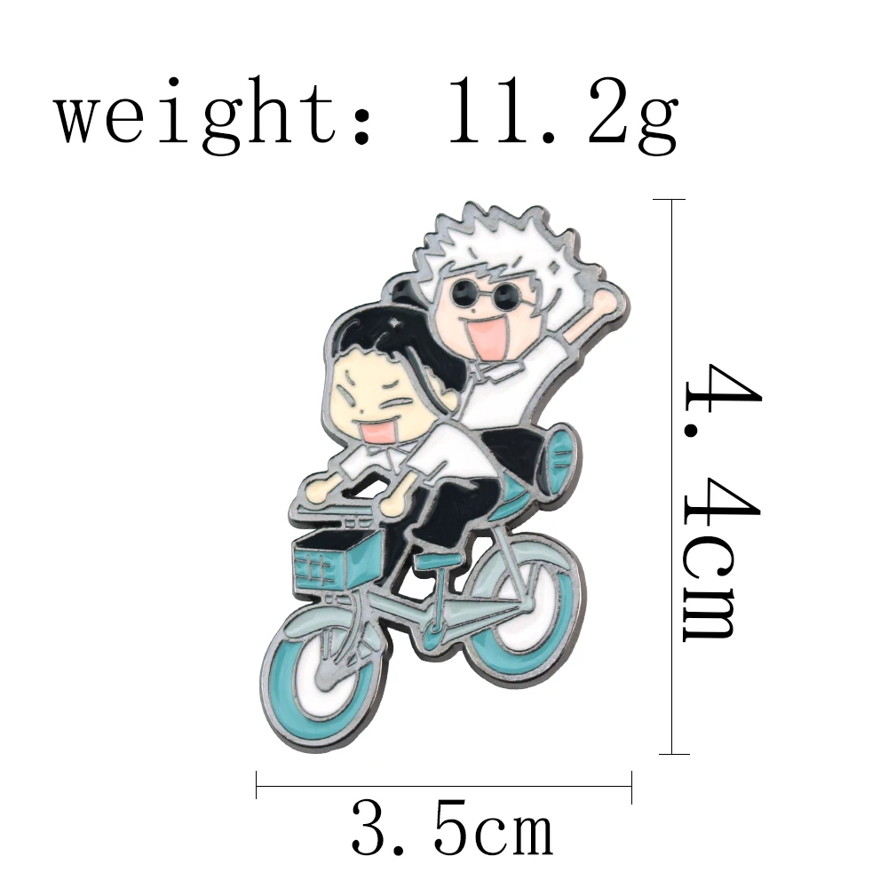 Cartoon Anime Jujutsu Kaisen Metall-Emaille-Brosche, Niedliche und Kreative Gojo Satoru Geto Suguru auf Fahrrad Reitend Anstecknadel Accessoires – Detail 1