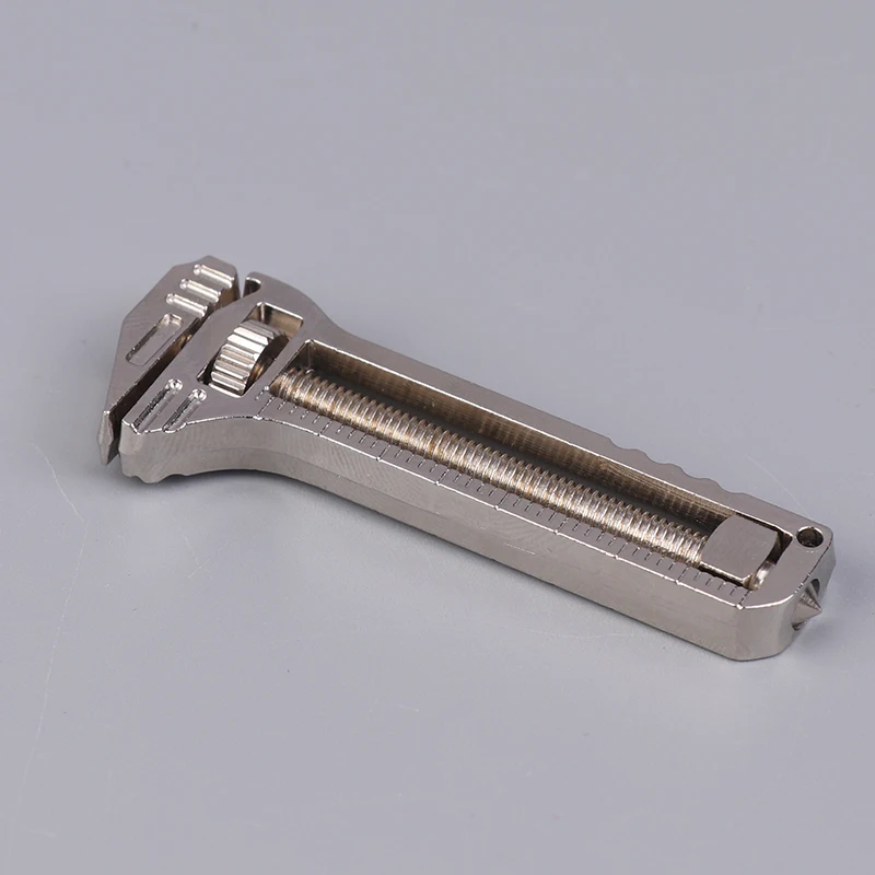 Imagem -03 - Chave de Bolso Portátil Ferramentas Multitool para Camping Outdoor Titanium Alloy Abridor de Garrafas Compact 1pc
