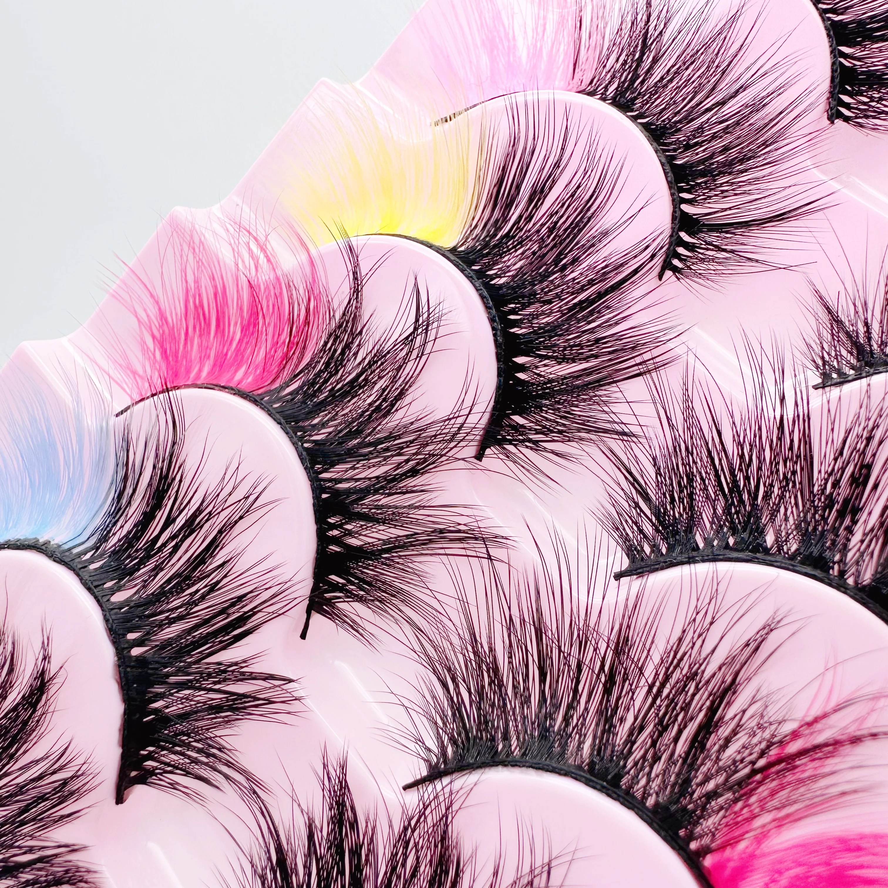 8 أزواج من قلم تحديد العيون الصناعي متعدد الألوان، 8 قطع. هذا هدية مثالية للعطلات للنساء. يستخدم لمكياج العيون