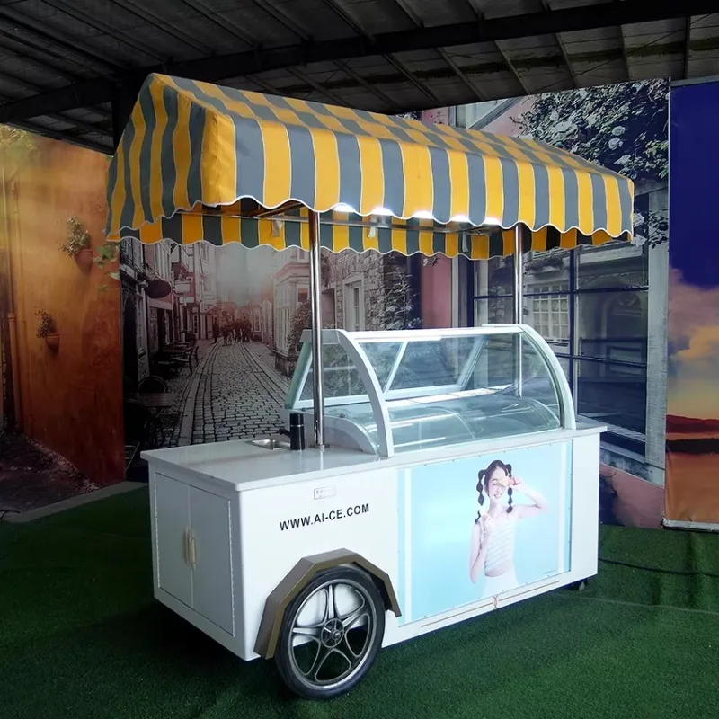 الآيس كريم تعويم رائجة البيع تصميم مخصص الغذاء الفريزر شاحنة التجارية المحمول مقطورة المصاصة عرض Sase العربة