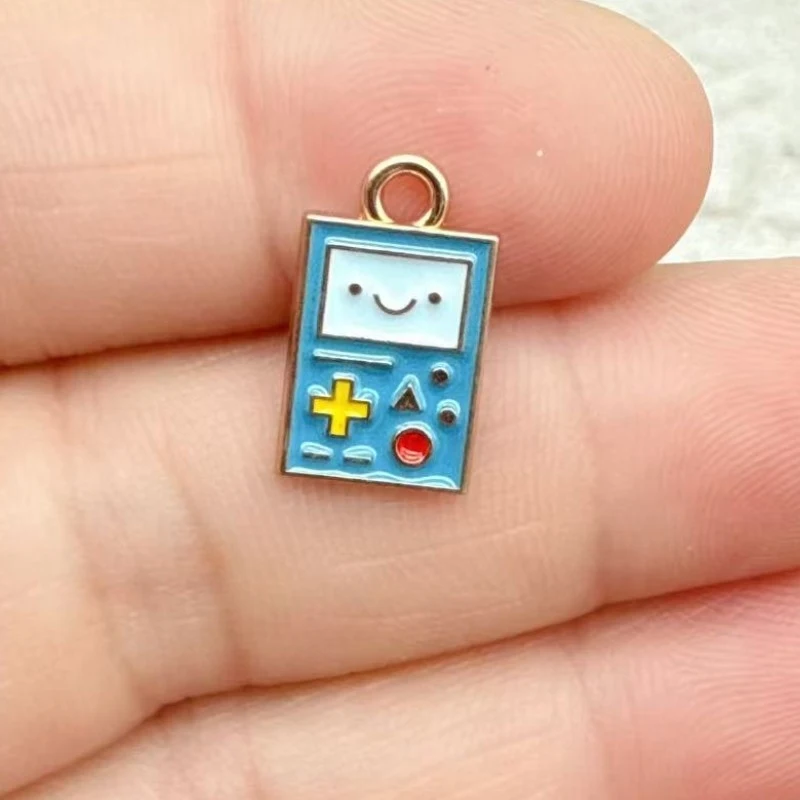 1Pieces Retro and nostalgic styleDIYOrnament Accessories8090Vintage bicycle, sewing machine, camera, alloy oil drip Party Pendan