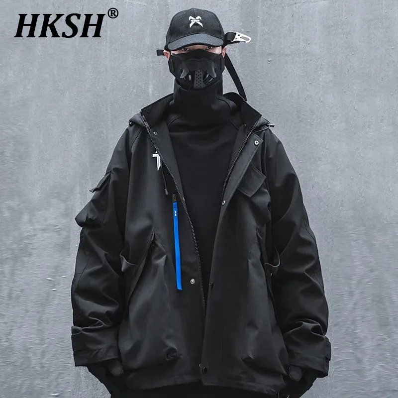 

HKSH Men's Heavy Industries Tactical Jacket Punk Darkwear Style Niche Stand Collar Hooded Women Workwear Coat Thickened HK0184