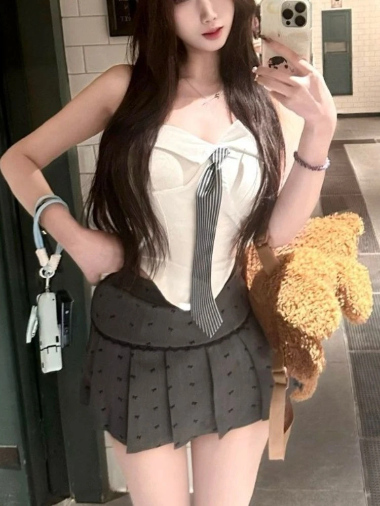 

Сексуальные французские элегантные модные комплекты из 2 предметов: женские топы без бретелек в стиле Y2K + юбки с высокой талией в горошек и плиссировкой, женственные стильные наряды.