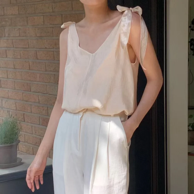 

Summer Fresh Bow Tie Sweet Vest Shirt Women New Black Champagne Simple Sleeveless French Lady Sling