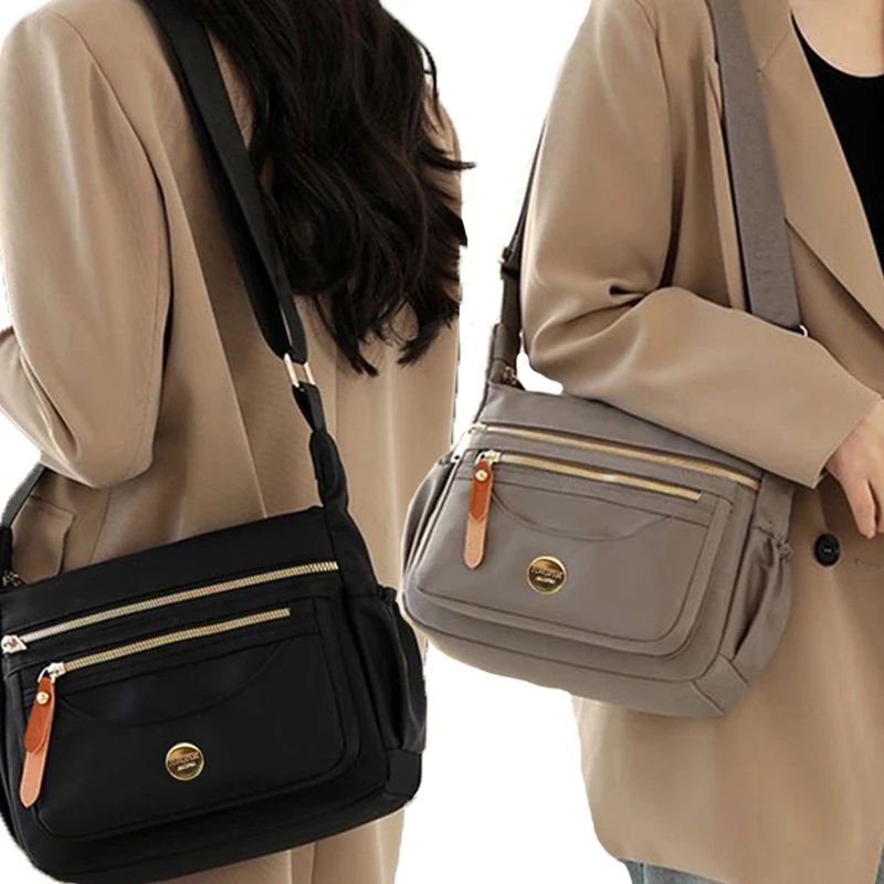 

Single shoulder bag with multiple layers of pockets, suitable for middle-aged people when going shopping.