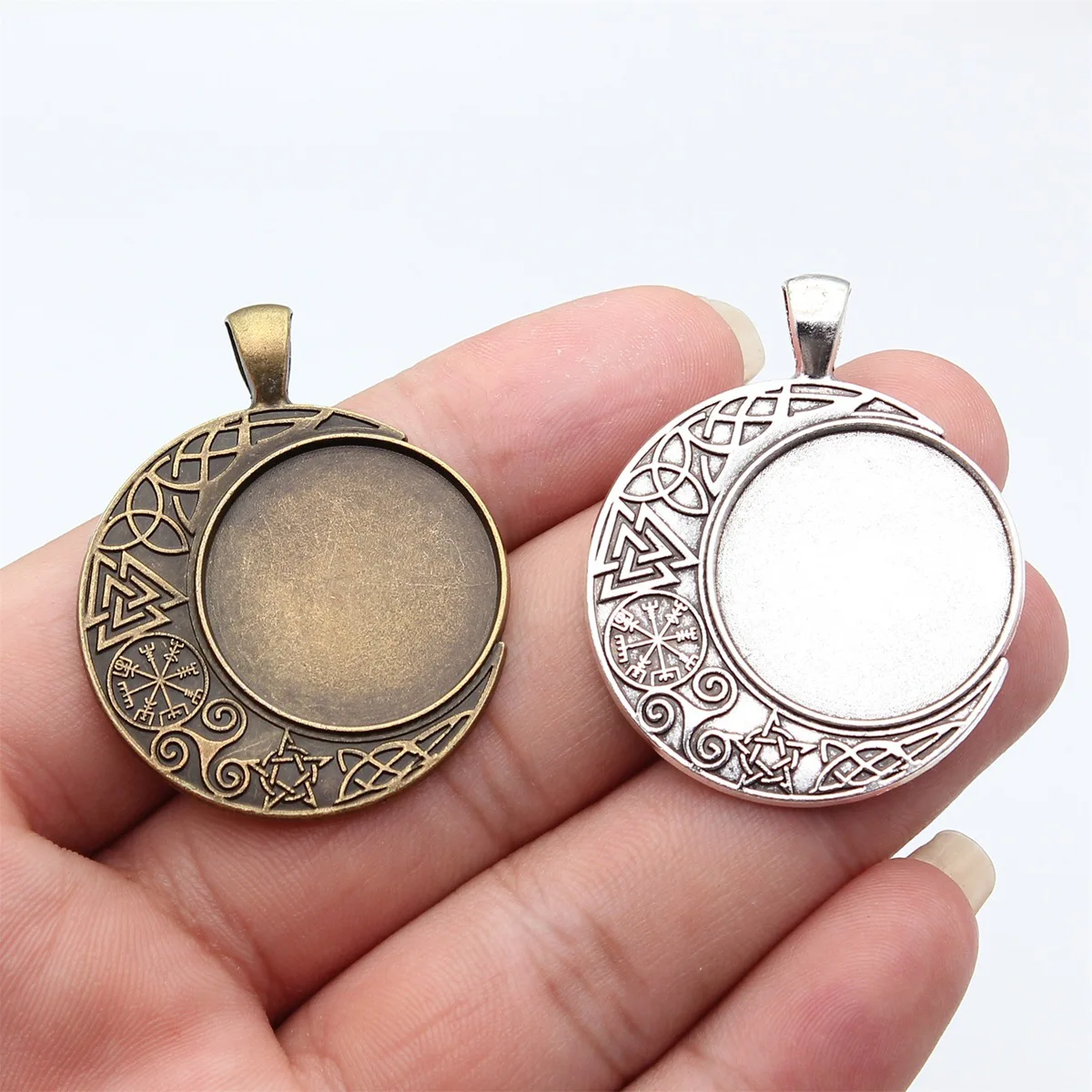 Wholesale fit 25mm Moon Shape Blank Cabochon Bezel Trays For Handmade Craft Jewelry Making Women DIY Gift Supplies