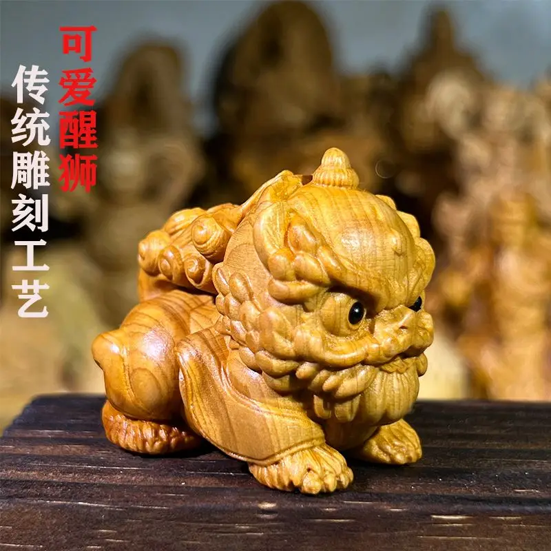 Lucky Beast Awakens Lion Cliff, Cypress Wood Carving, Meets Financial Demands, Gifts Gifts for Living Room, Desktop,  Mascot