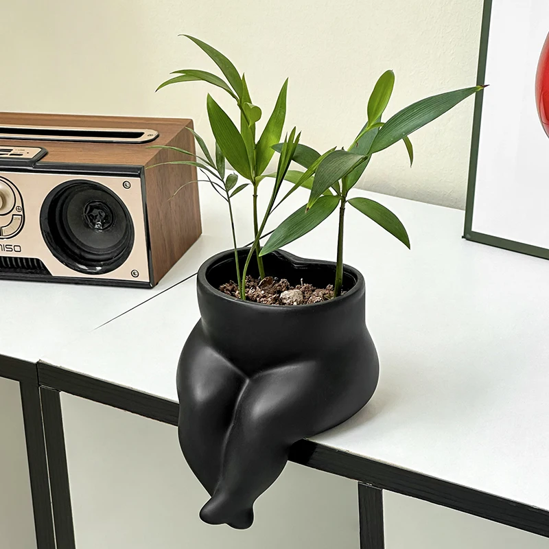 Trendy Abstract Sitting Hip Resin Succulent Planter Multipurpose Pot for Home Balcony Bedroom Desktop Plant Display Ornament