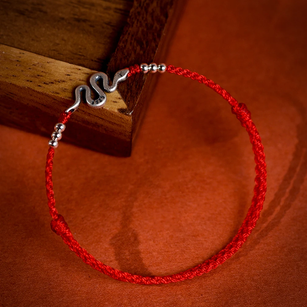 Bracciale Capodanno cinese del serpente 2025 Bracciale con cordino rosso Capodanno Bracciale zodiaco cinese Braccialetti fatti a mano con ciondoli serpente