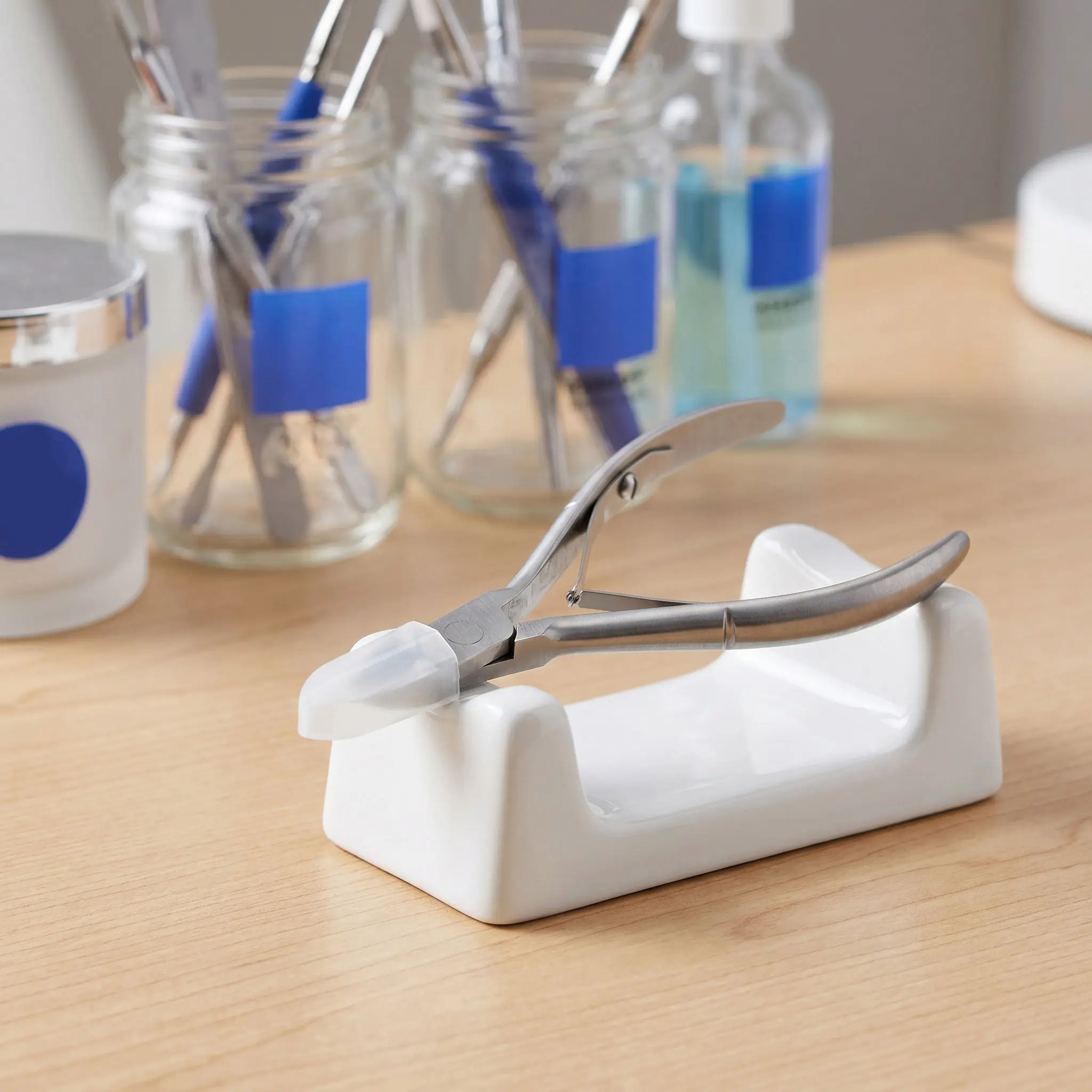 100Pcs Clear Nipper Cover Transparent Cutter Protector Safe Storage Nail Tools Cap Salon Protective Sleeve Cuticle Nipper Blade