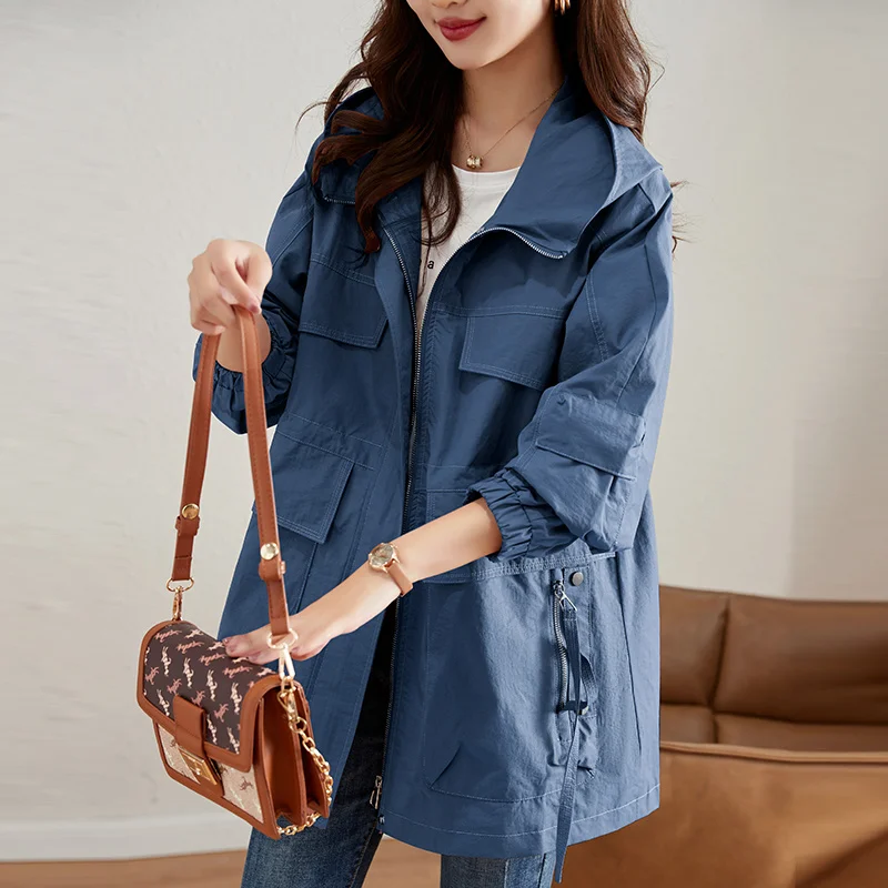 Trench coreano con cappuccio per donna 2024 primavera autunno capispalla femminile medio-lungo Casual con coulisse in vita giacca a vento