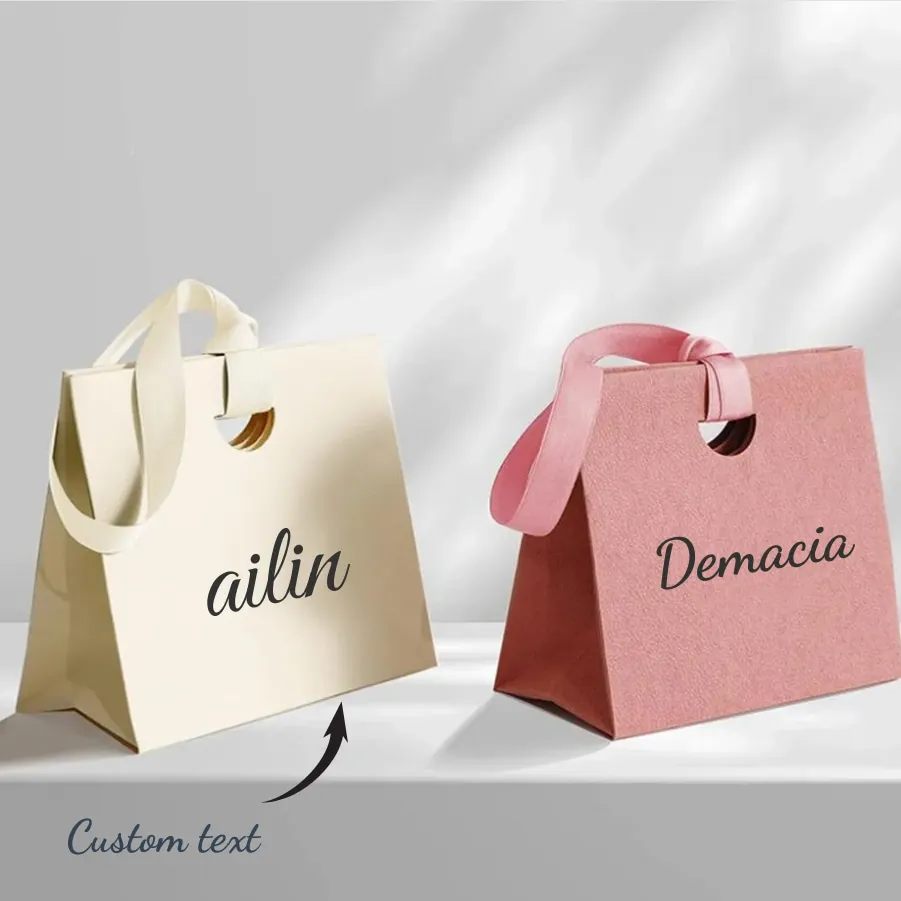 Personalisierte handgefertigte Geschenktüten mit exquisitem Text, Weihnachts- und Geburtstagsgeschenke für Familie und Freunde, Geschenktüten mit individuellem Text und Schleifenband.