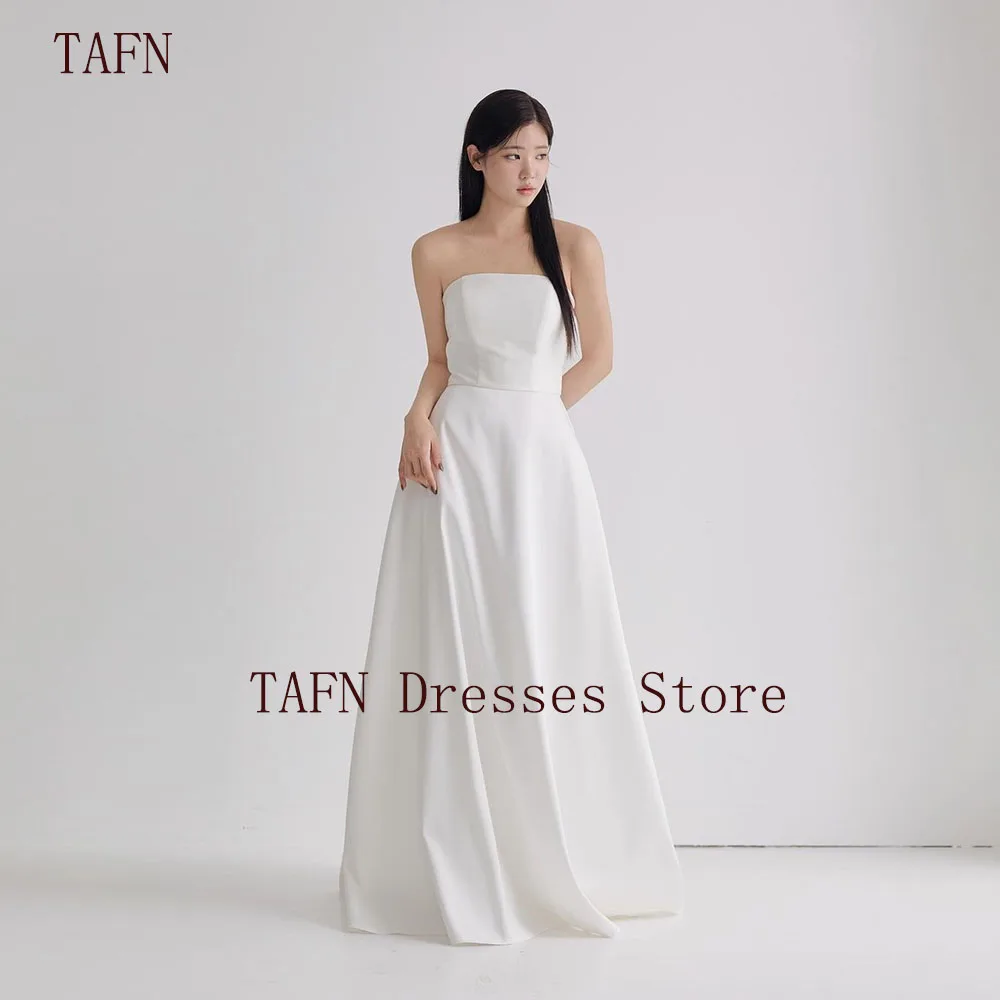 

TAFN Simple Wedding Reception Dresses Strapless Sleeveless A-line Floor-Length Bridal Gown Lace-up Photo Shoot