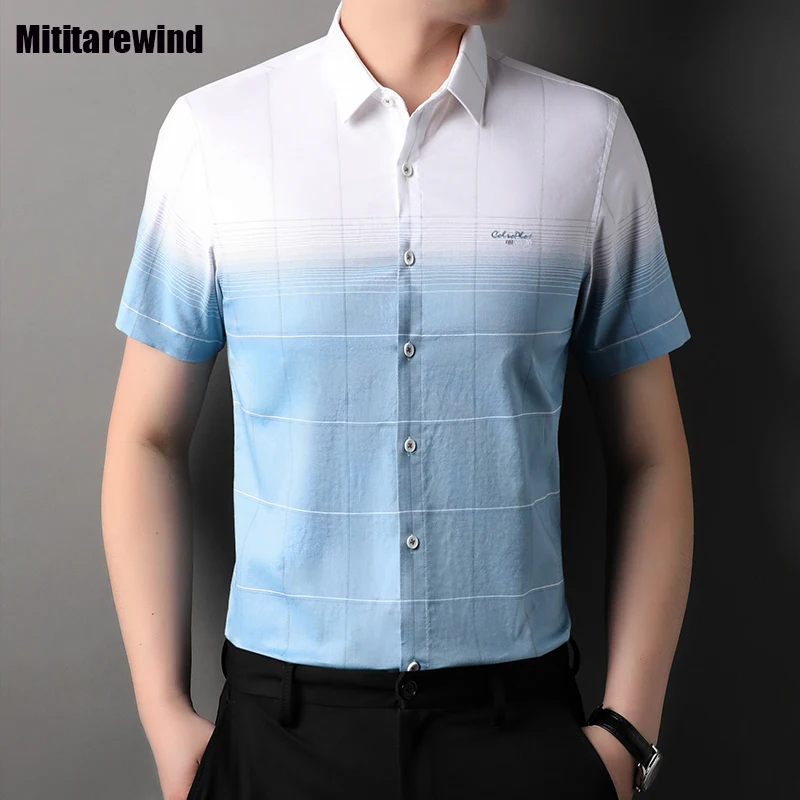 

New Fashion Gradient Shirts Men Summer Daily Short Sleeve Plaid Shirt Lapel Causal Pure Cotton Button Up Shirt Youth Slim Top