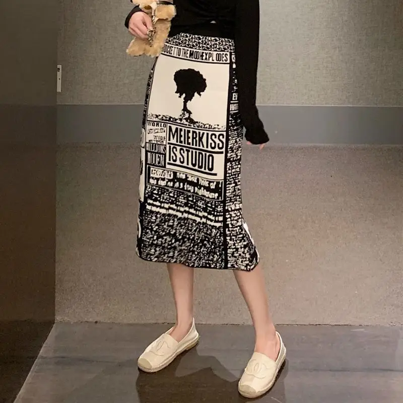 Black retro graffiti high waist women's new mid length split knit A-line skirt one-step skirt in autumn  Cotton  Casual  Button