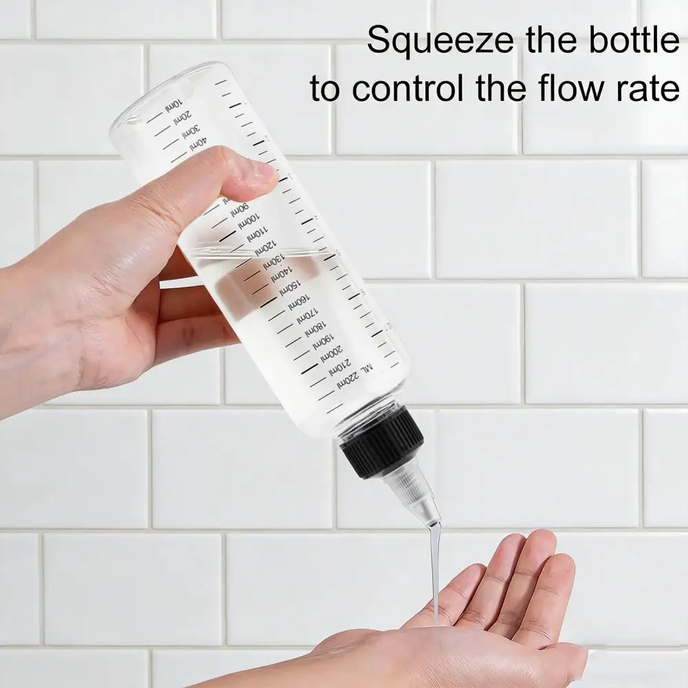Graduated Squeeze Bottles Graduated Plastic Squeeze Bottles with Tip Caps Leak-proof Reusable Condiment Dispenser for Kitchen