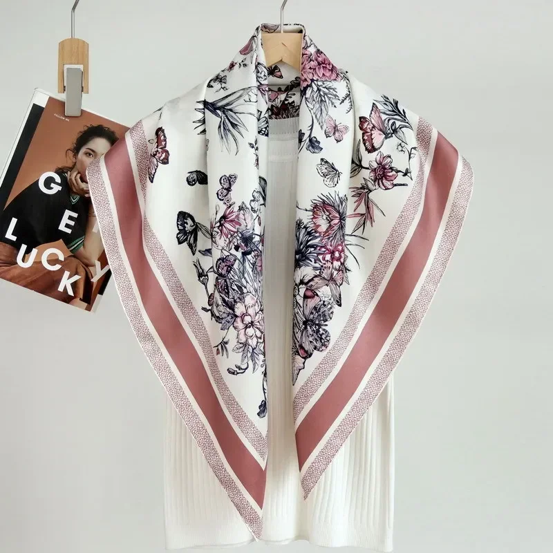 High-end Elegant Women\'s Exquisite Love of Butterfly Print Quality 14MM Twill Silk Hand-rolled Edge All-match Square Scarf