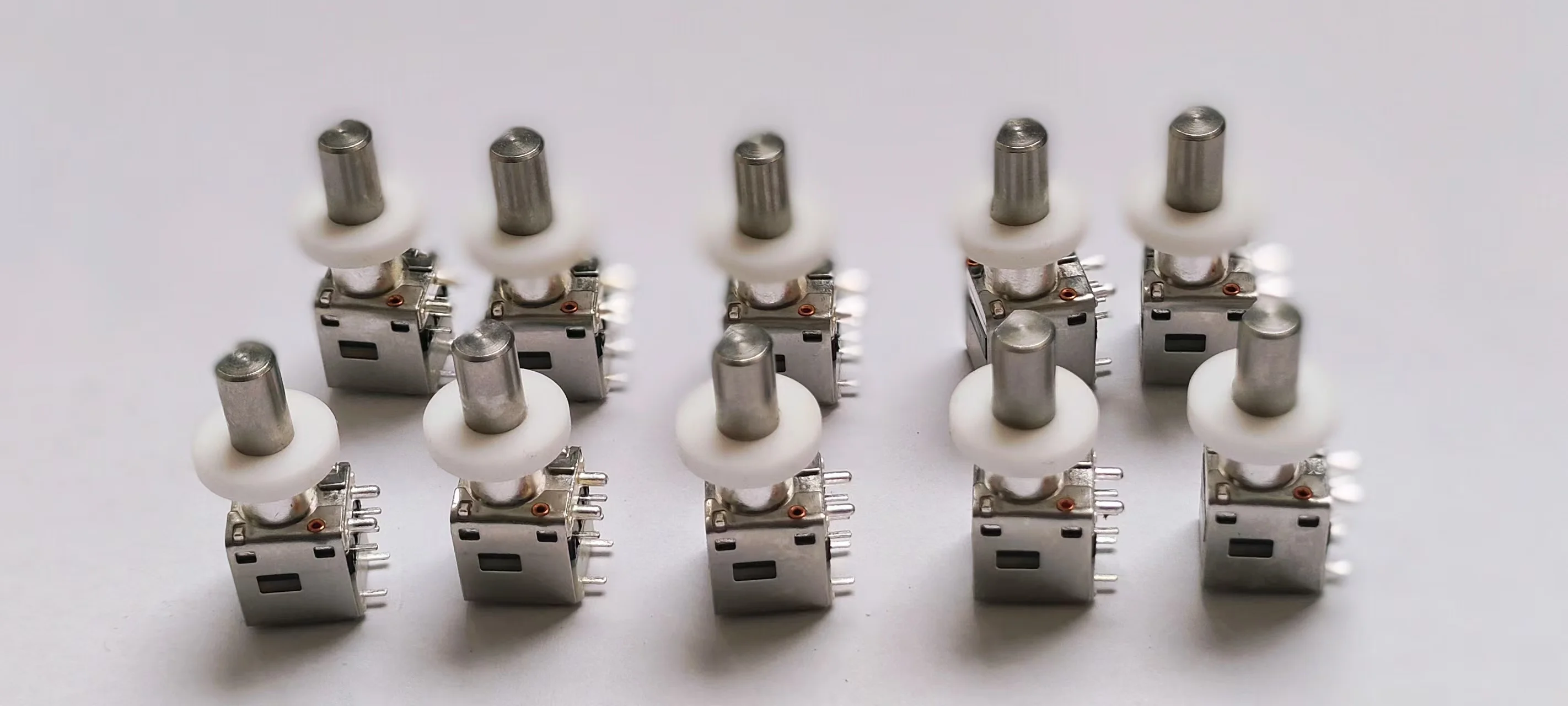 10x-ポテンショメータボリュームポット-1875103-xpr7350e-xpr7550e-xpr3300-xpr3500e-ラジオ用-c04