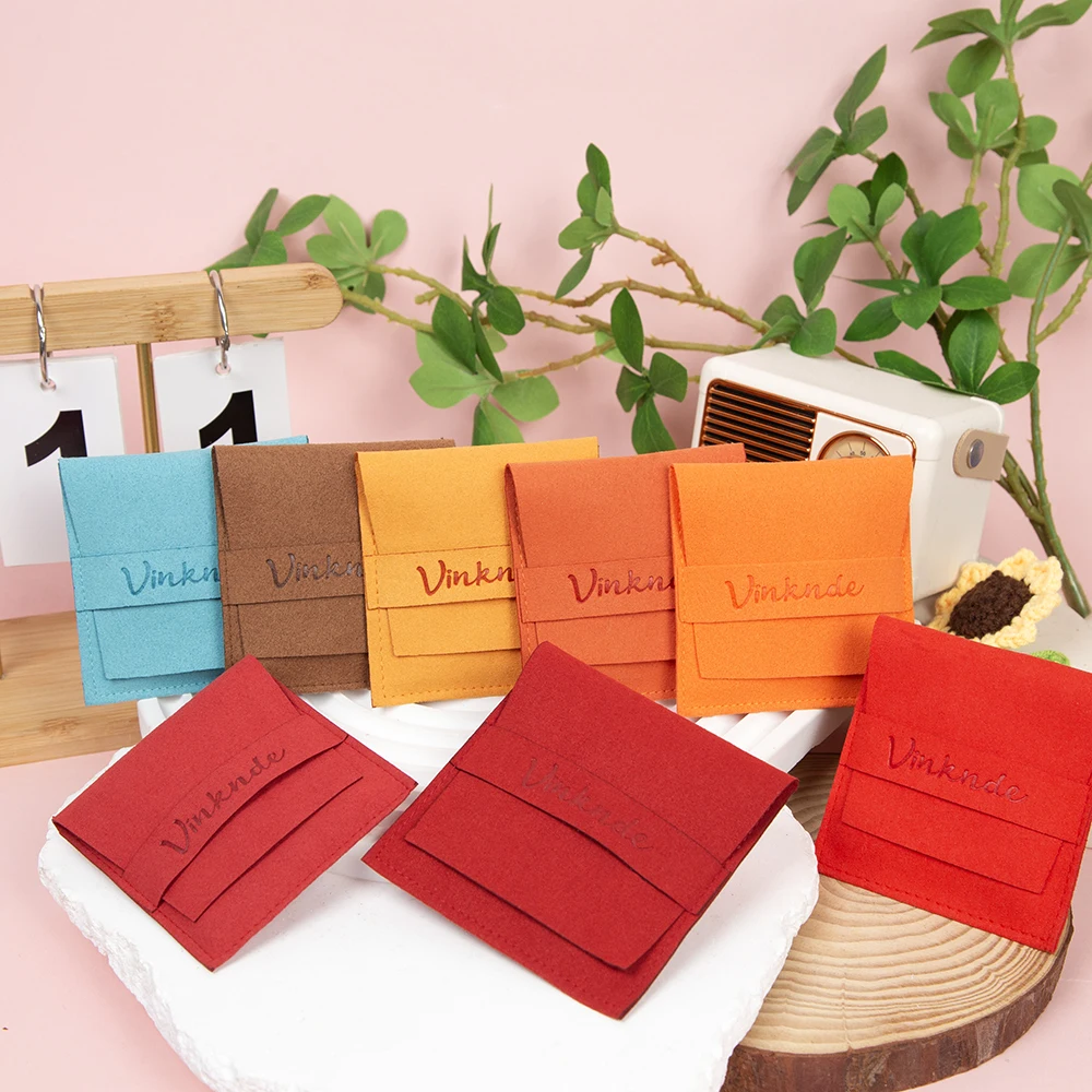 

100Pcs Bulk Red Velvet Flap Bag Custom Logo Necklace Jewelry Packaging Display Bags Microfiber Jewellry Earrings Packaging Pouch