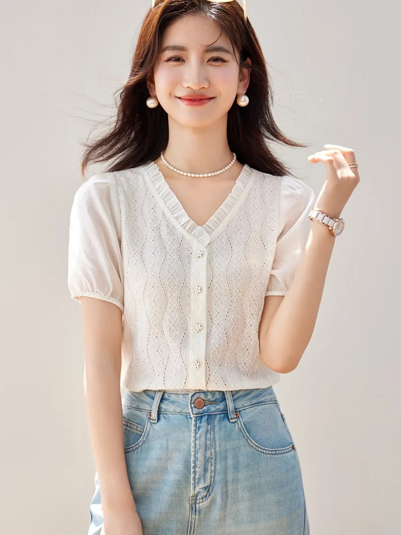 

Ele V-Ne Lace irt Women's Summer 2025 New ort Sve Bubble Sve High-End Feeling Chiffon Top Korean Sle Slim Fit