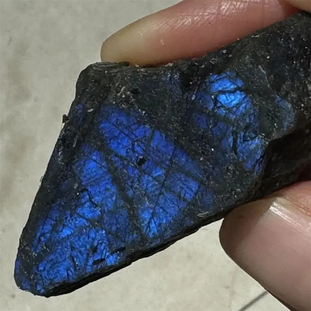 

Natural Raw Gemstone Ornaments Colorful Moonstone Labradorite Stones Specimen Ornamental Stone Teaching Ore